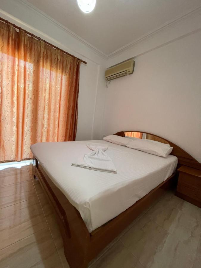 Sun And Sea Apartment Saranda Exterior foto