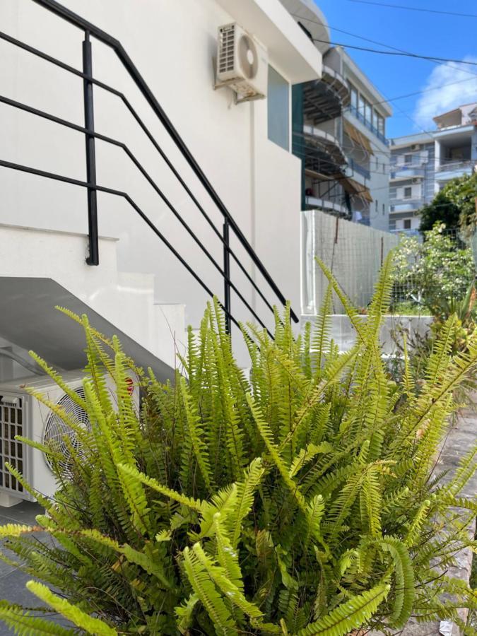 Sun And Sea Apartment Saranda Exterior foto